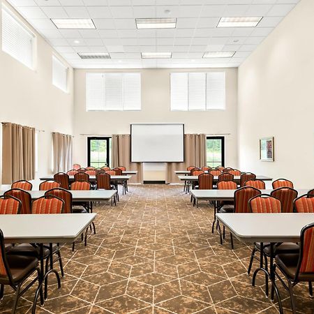 Best Western Palmyra Inn & Suites Ngoại thất bức ảnh