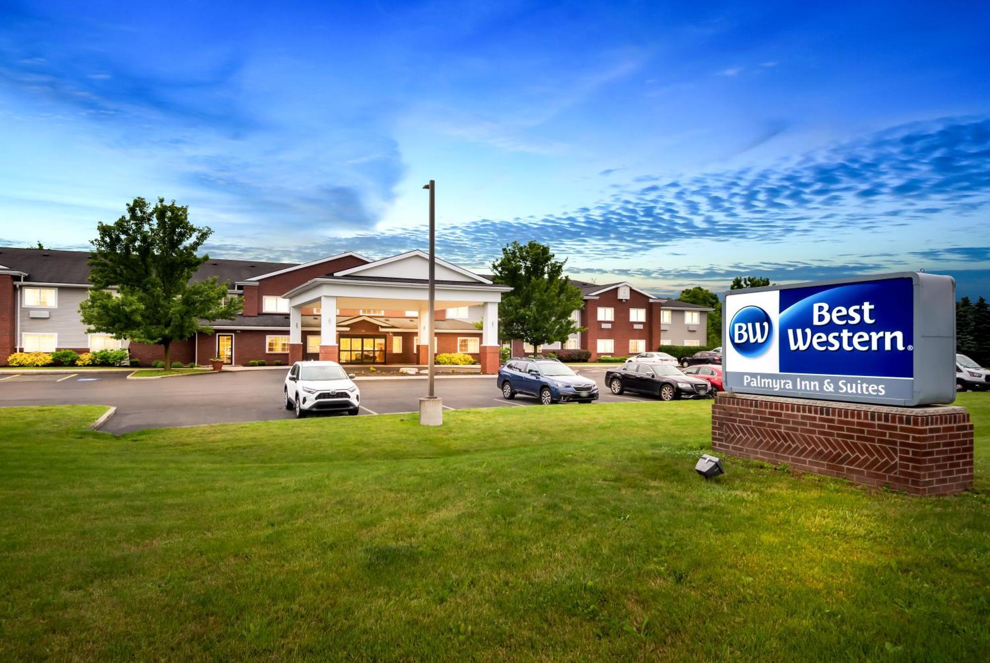 Best Western Palmyra Inn & Suites Ngoại thất bức ảnh